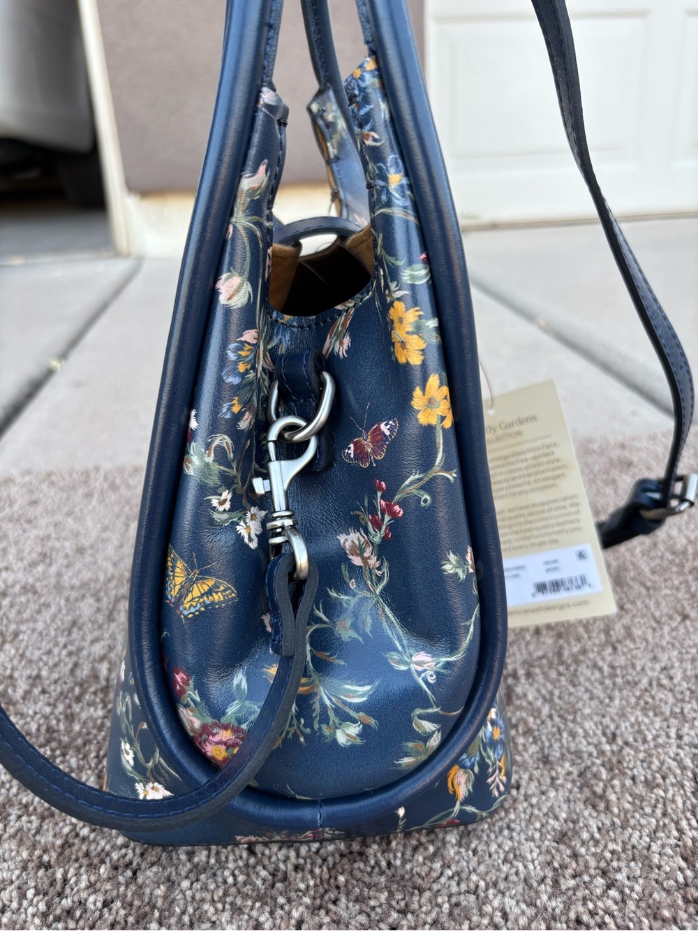 NWT Patricia Nash Navy Floral Leather Shoulder Bag.Halina style - Picture 4 of 6